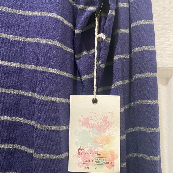 NWT Long Sleeve Blouse with Sexy Neckline, XL - Picture 4 of 5